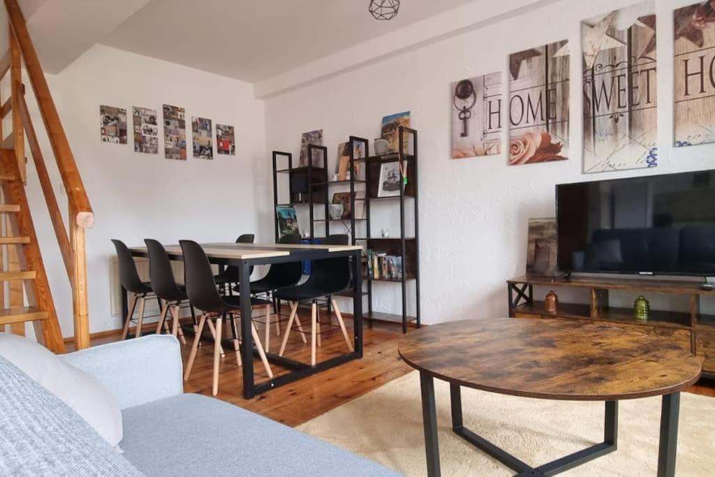 Cosy Triplex 3 Chambres Pont-de-lʼArche Εξωτερικό φωτογραφία